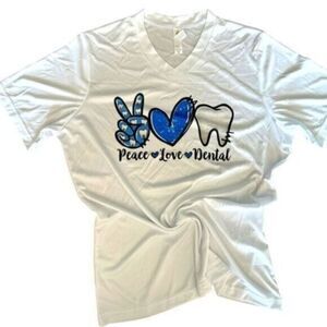 EUC - Ladies V Neck White “Peace Love Dental” T-Shirt Size Medium